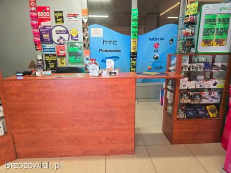 Sprzedam meble sklepowe