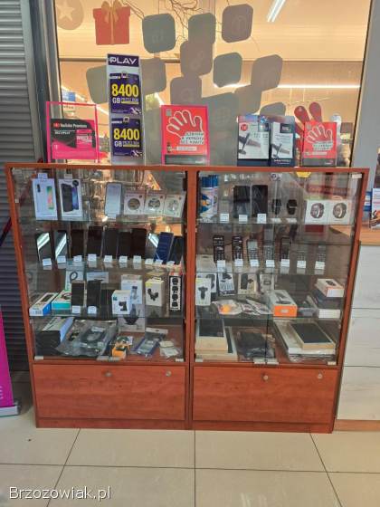 Sprzedam meble sklepowe