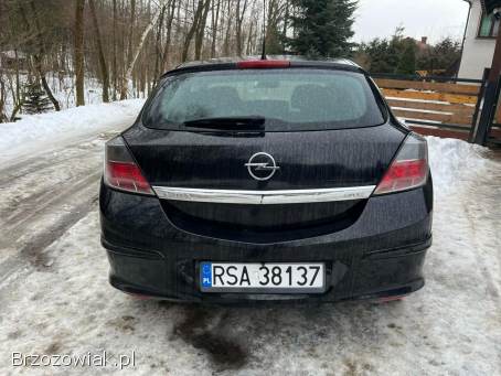 Opel Astra H GTC 2006