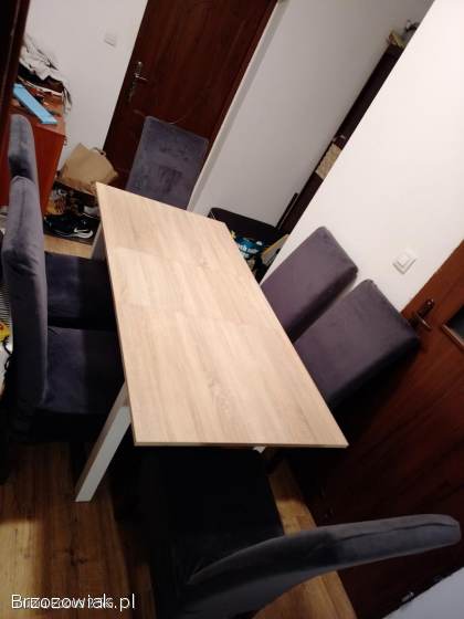 Stół i krzesła