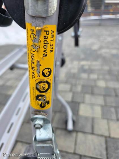 Bagażnik rowerowy,  model Peruzzo Padova Steel przeznaczony na 2 rowery