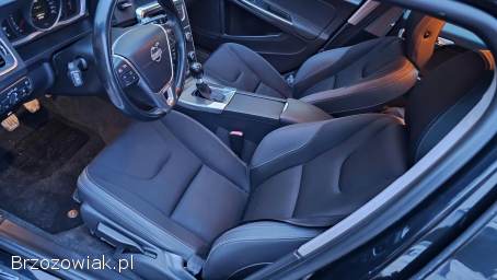 Volvo V60 2.  0D 136KM 5 cyl 2014