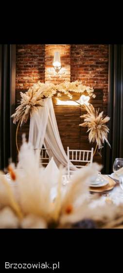 Gotowe dekoracje kompozycje pampasowe