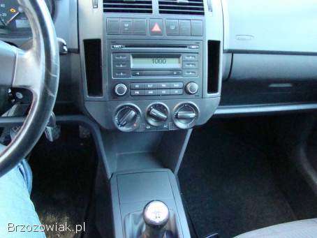 Volkswagen Polo 1,  4 16V benz.   2006