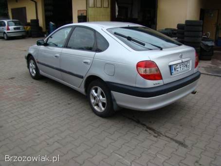 Toyota Avensis 2,  0 16V benzyna 2001