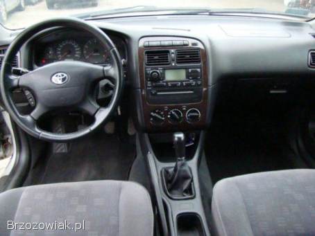 Toyota Avensis 2,  0 16V benzyna 2001