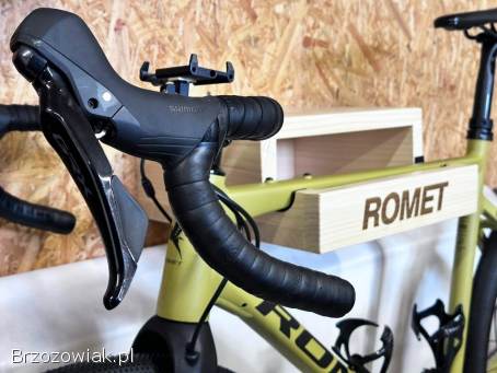 Półka wieszak na rower wisząca ścienna,  lite drewno