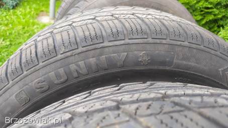 Zimowe opony R17 225/55 2-sztuki