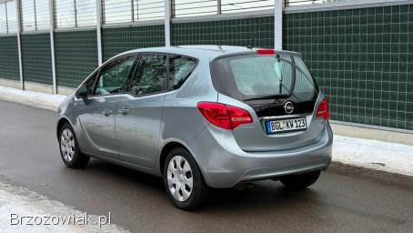 Opel Meriva 1.  4 120 Benzyna  2010