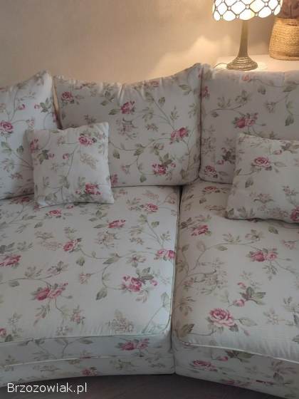 Sofa do salonu,  kwiaty