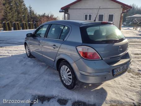 Opel Astra Astra H 5-drzw 2004