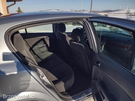 Opel Astra Astra H 5-drzw 2004