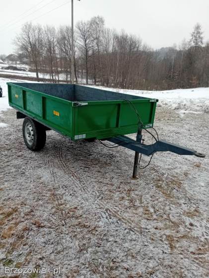 Przyczepa jednoosiowa z kiprem