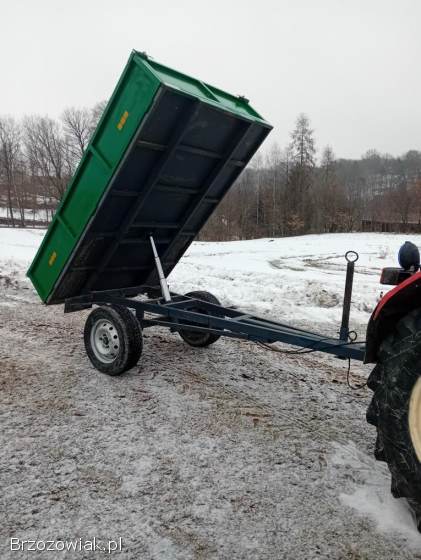 Przyczepa jednoosiowa z kiprem