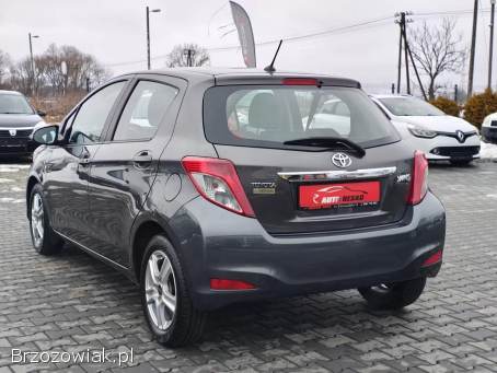 Toyota Yaris 1.  3Benzyna!   2012