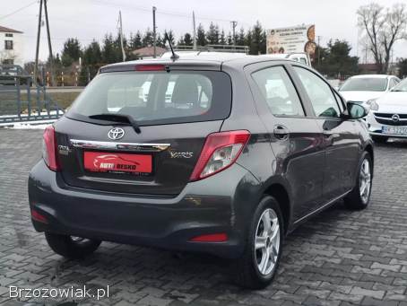 Toyota Yaris 1.  3Benzyna!   2012