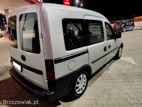 Opel Combo 1.  7 DI Osobowe 2004