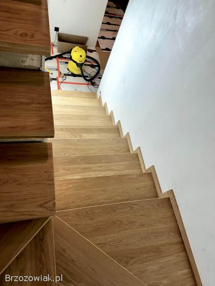 Schody drewniane dębowe lite zabiegowe,  parapety,  Schody na beton