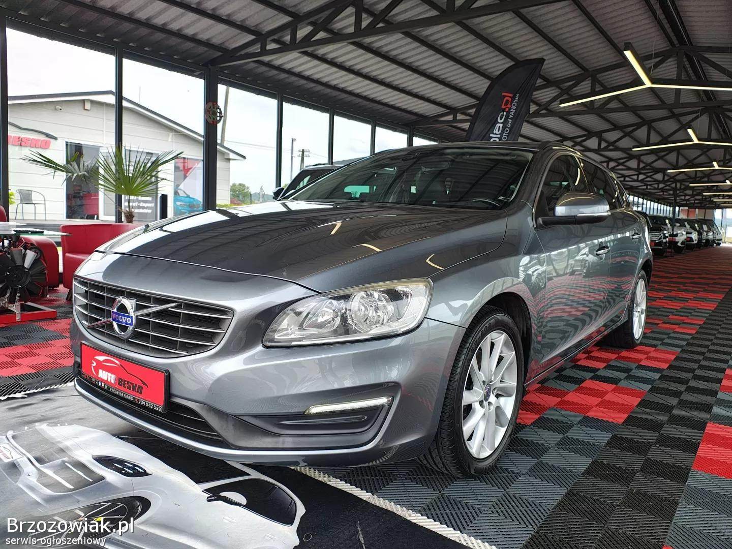 Volvo V60 Skóry!   2015