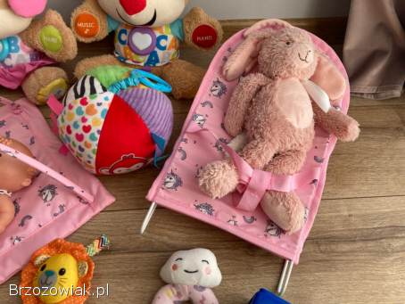 Zabawki zabawka dla dziecka lalka miś grzechotka przewijak leżaczek