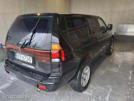 Mitsubishi Pajero Sport 2001