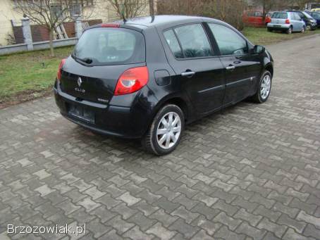 Renault Clio III 1,  6 16V benz 2006