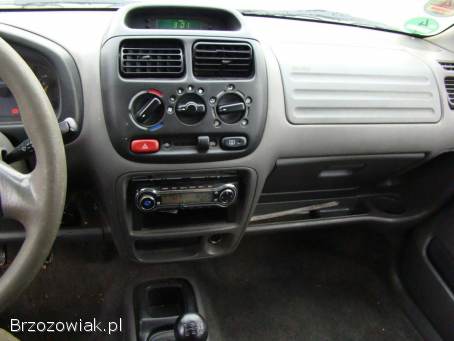 Suzuki Ignis 4x4 1.  3 (benz.  ) 2001