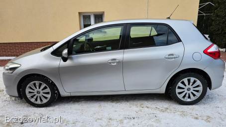 Toyota Auris 2.  0D4D 126KM 2011