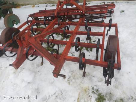 Agregat uprawowy 2m z wałkami na docisku