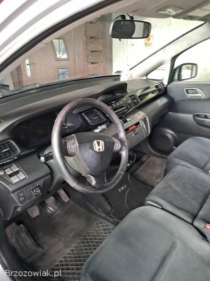 Honda FR-V Minivan 2005