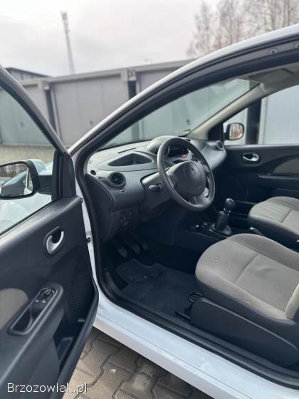 Renault Twingo 1.  2 16V Benzyna 2010