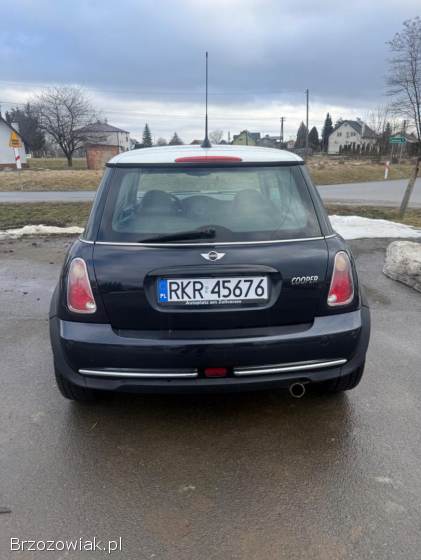 Mini Cooper R50 2005