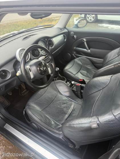 Mini Cooper R50 2005