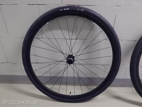 Komplet obręcze koła Merida Expert SL II 28 wraz z oponami Maxxis