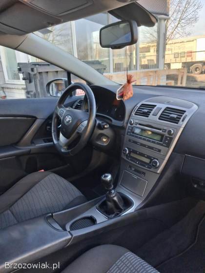 Toyota Avensis T27 2010