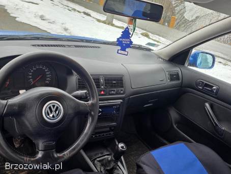 Volkswagen Golf 4 1.  6 SR benzyna 1999