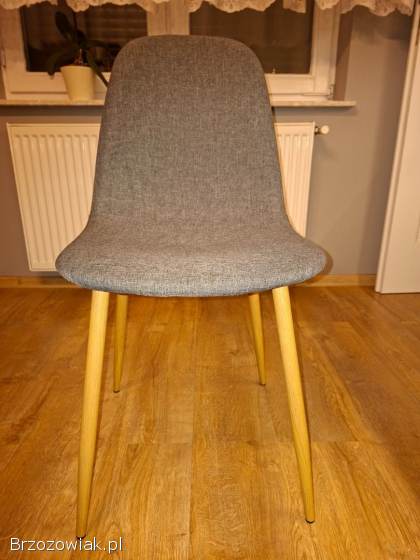 Sprzedam mało używane krzesła