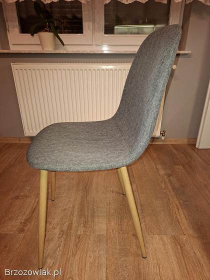 Sprzedam mało używane krzesła