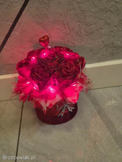 Bukiet ze wstążki satynowej