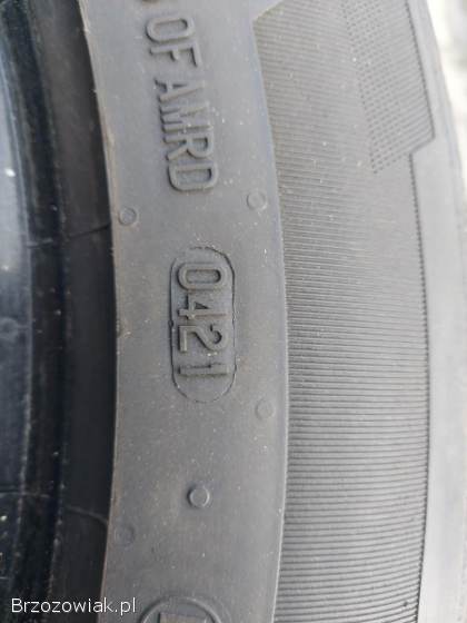Opony letnie 225/55R17 -  JAK NOWE 7.  5mm