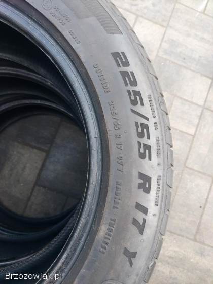 Opony letnie 225/55R17 -  JAK NOWE 7.  5mm