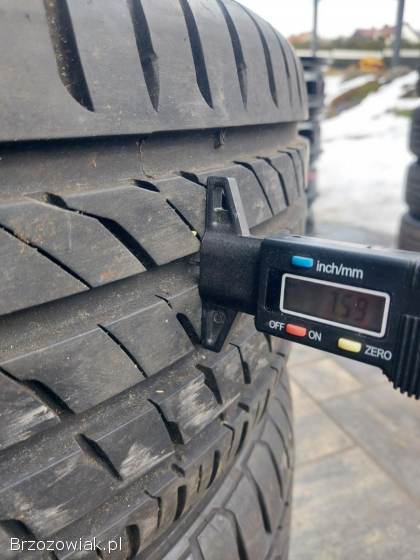 Opony letnie 225/55R17 -  JAK NOWE 7.  5mm