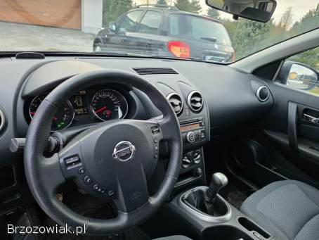 Nissan Qashqai 1.  6 115KM 2010