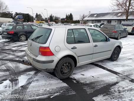 Volkswagen Golf 1.  6 00r 2000