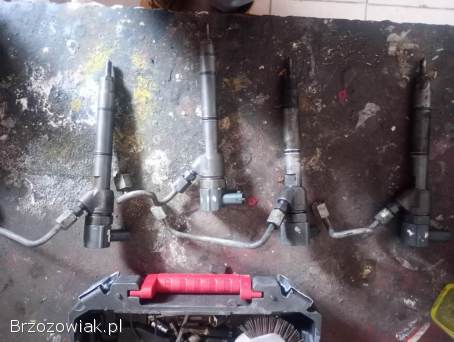 Wtryskiwacze KIA SPORTAGE III LIFT 1.  7 CRDi 4szt komplet!