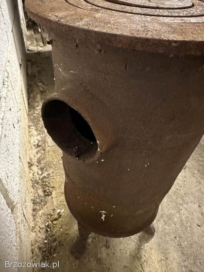 Koza,  piec żeliwny dekoracyjny