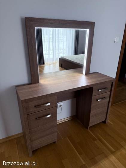 Zestaw mebli do sypialni – solidne,  na prowadnicach blum