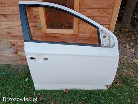 Drzwi prawe przód białe Hyundai i20 2013