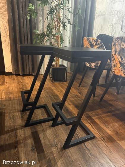 2 hokery czarne jak nowe stan idealny