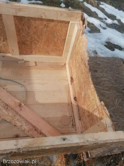 Masywna skrzynia na węgiel